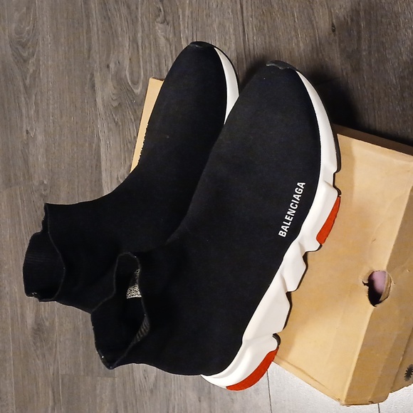 Balenciaga Track 2.0 100% authentic purchased holt renfrew vancouver bc - Picture 2 of 3